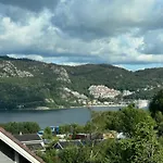 Holiday home Sentral Enebolig Pa Lura Med Jacuzzi! Stavanger