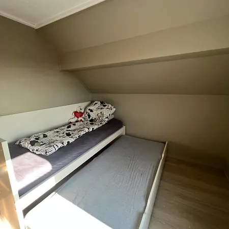 Sentral Enebolig Pa Lura Med Jacuzzi! *