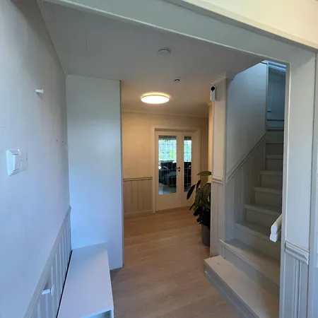 Sentral Enebolig Pa Lura Med Jacuzzi! Vakantiehuis Stavanger