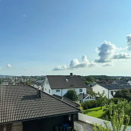 Sentral Enebolig Pa Lura Med Jacuzzi! 度假居 *