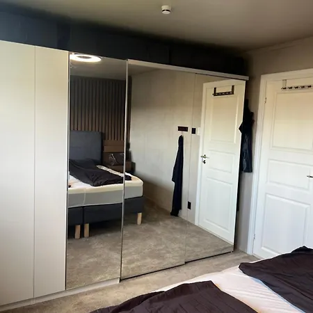 Sentral Enebolig Pa Lura Med Jacuzzi! 斯塔万格